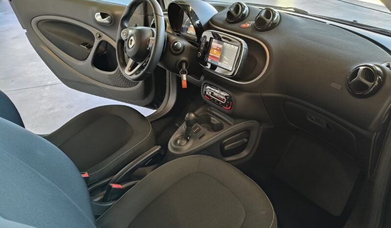 SMART FORTWO 0.9 90CV TWINAMIC SUPER PASSION EDIZIONE LIM. BERLIN BLACK pieno