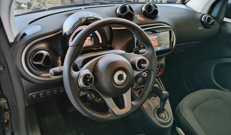 SMART FORTWO 0.9 90CV TWINAMIC SUPER PASSION EDIZIONE LIM. BERLIN BLACK pieno